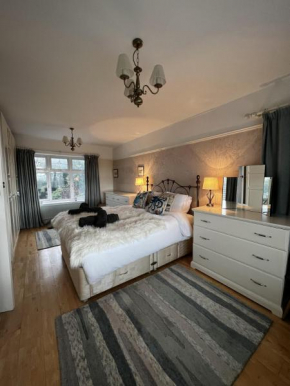 West Cross Mumbles Seaside Escape - 5 Bed House
